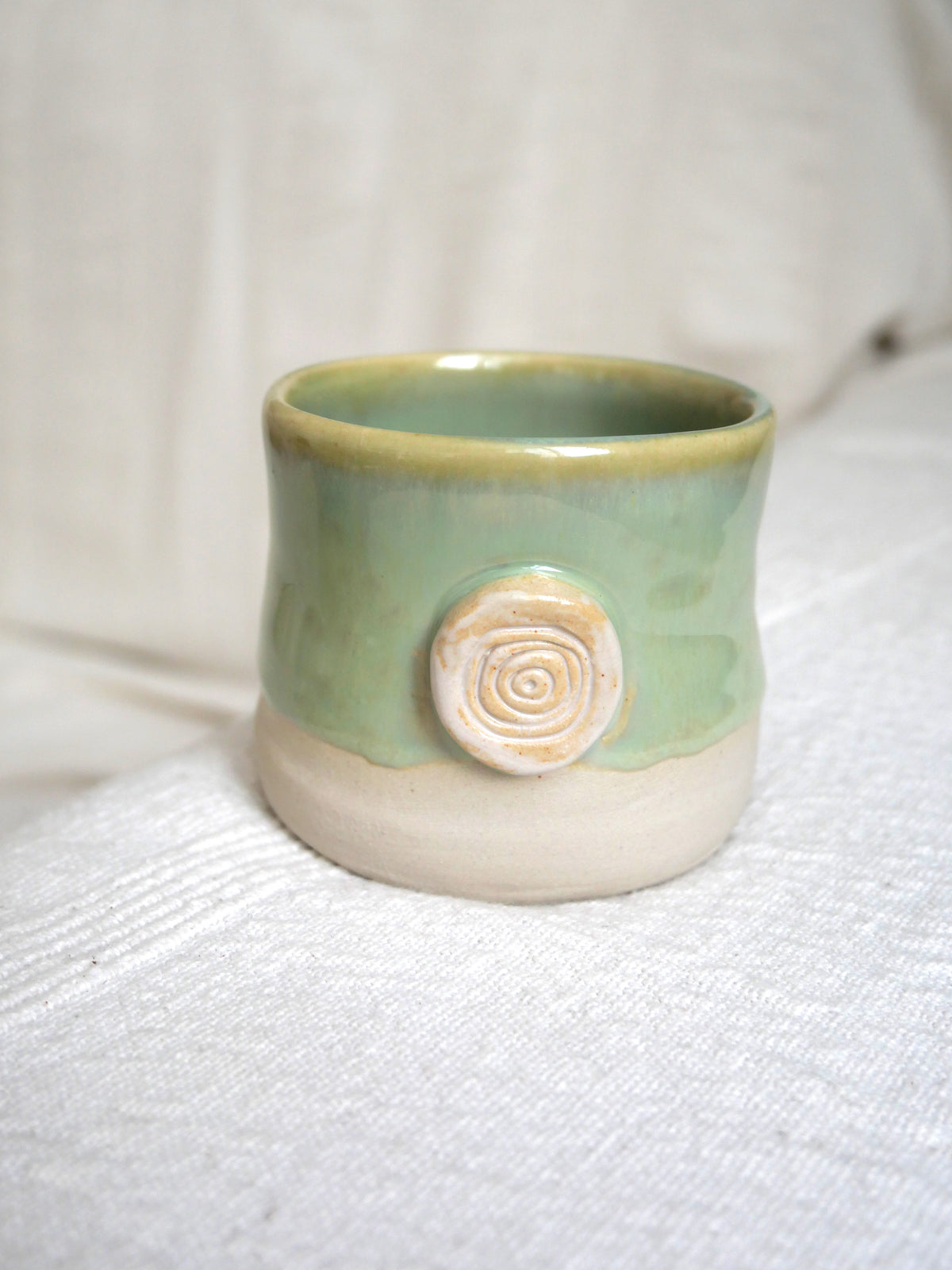 Petite tasse vert thé