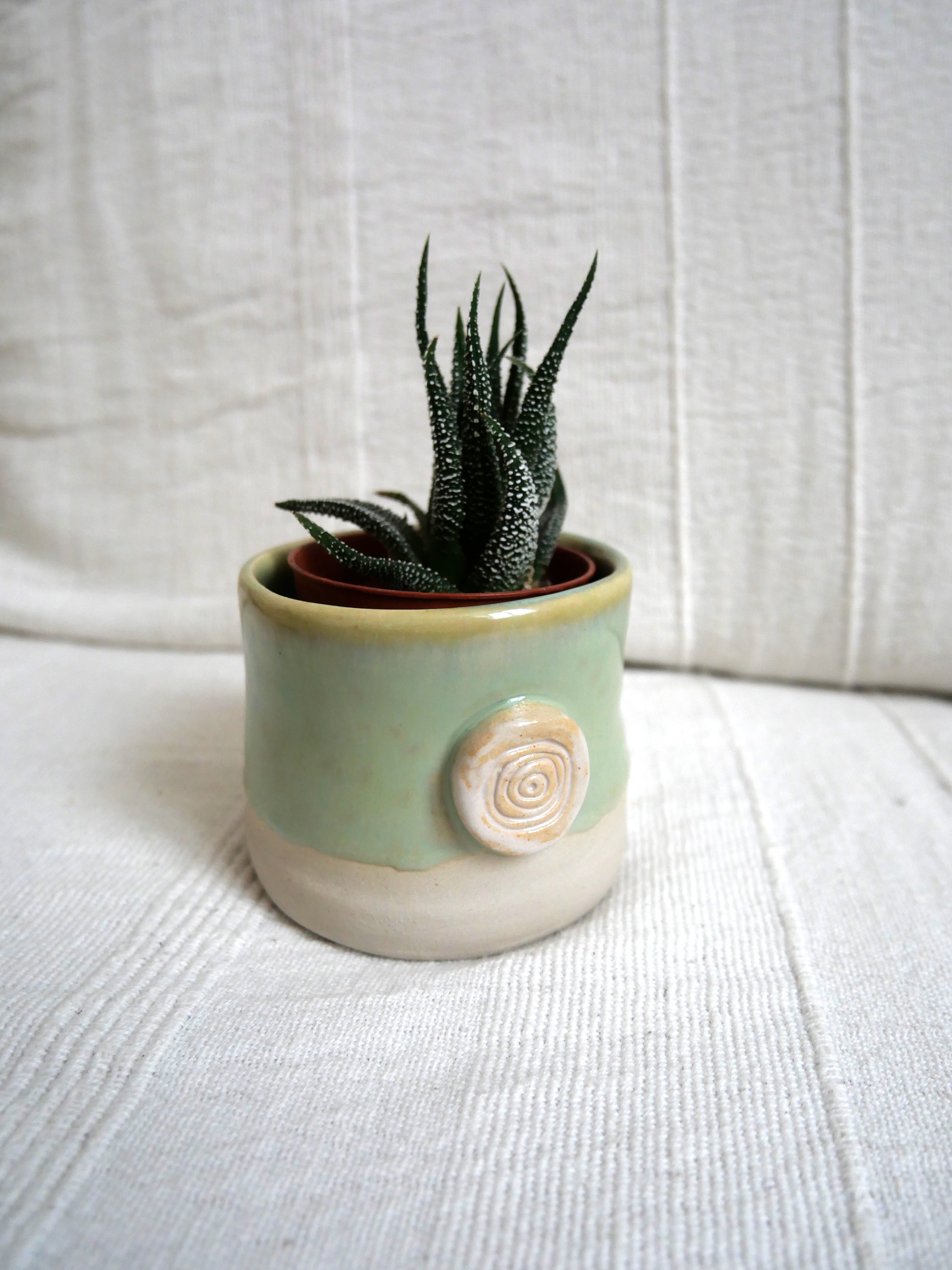 Petite tasse vert thé