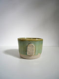 Tasse médaillon vert thé  n°1