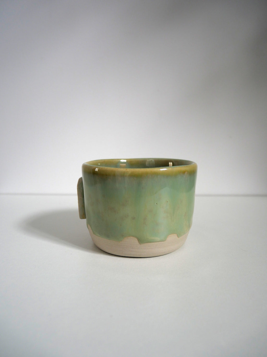 Tasse médaillon vert thé  n°1