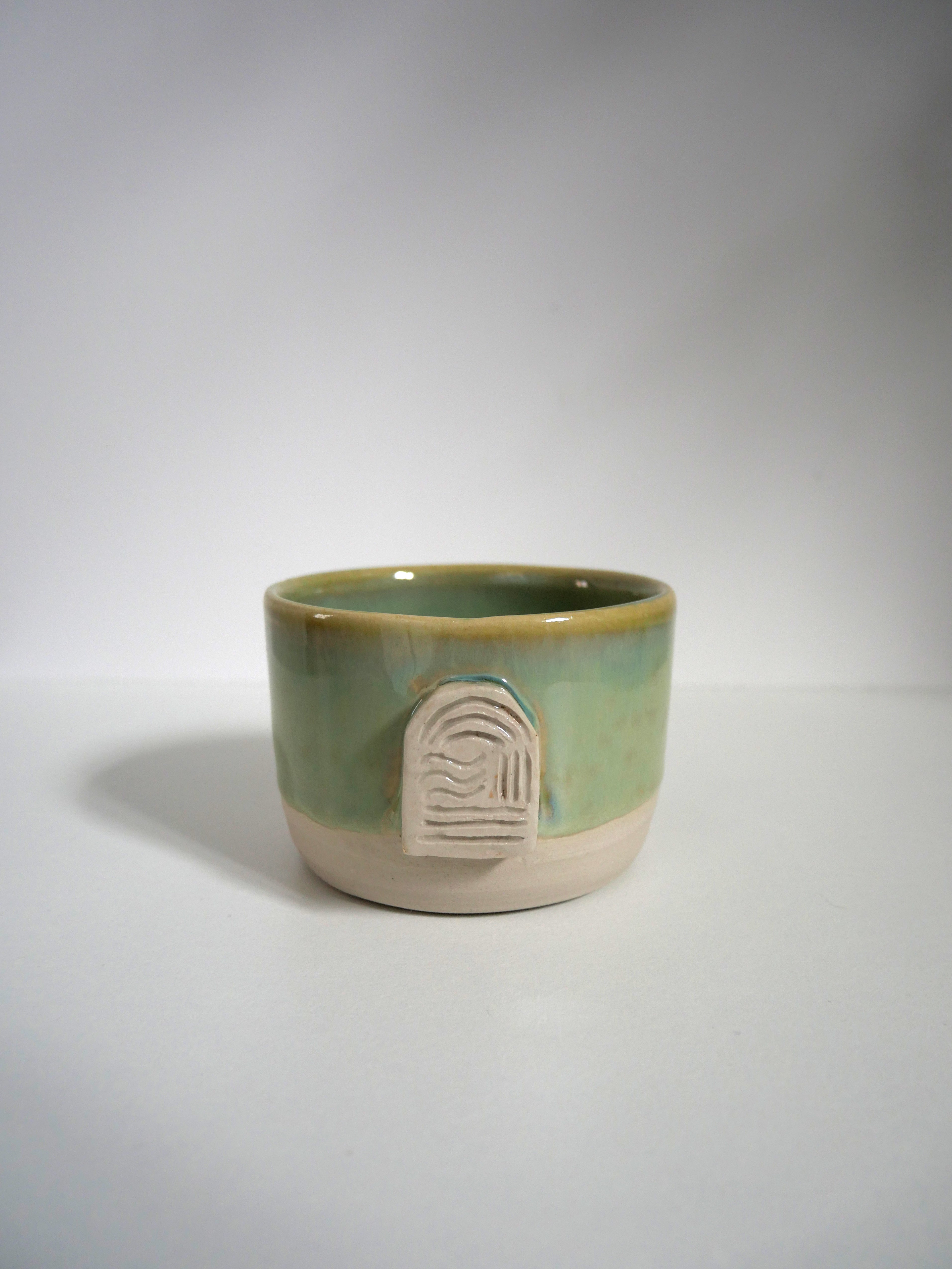 Tasse médaillon vert thé n°2